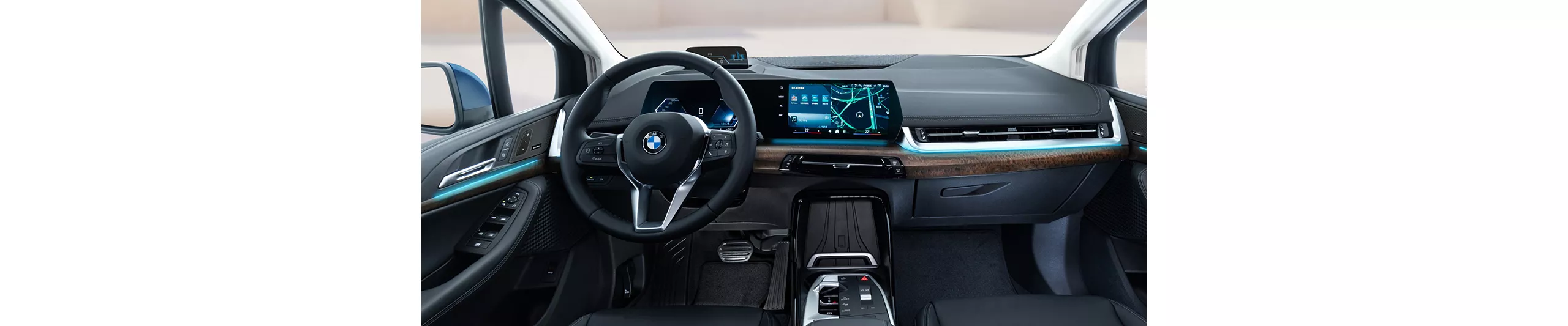 全新年式BMW 218i Active Tourer Luxe豪華版座艙完美融合前衛科技與細膩工藝