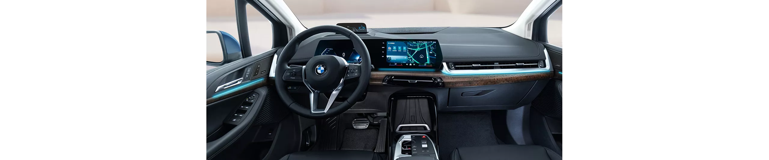 全新年式BMW 218i Active Tourer Luxe豪華版座艙完美融合前衛科技與細膩工藝