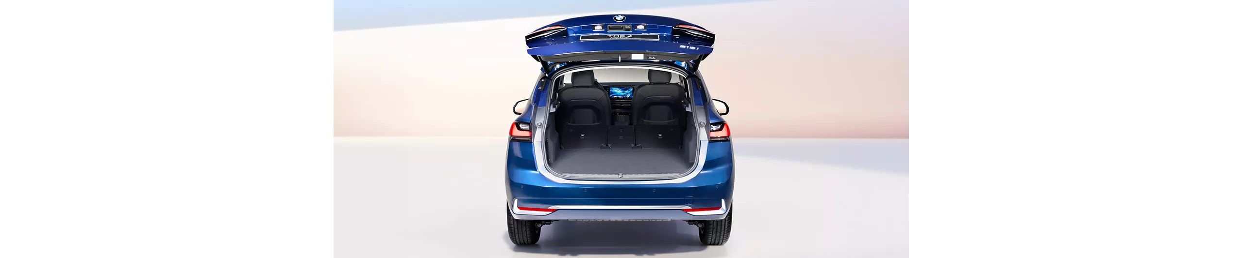 BMW 2系列Active Tourer以寬敞五人座艙展現靈活且高效的空間機能