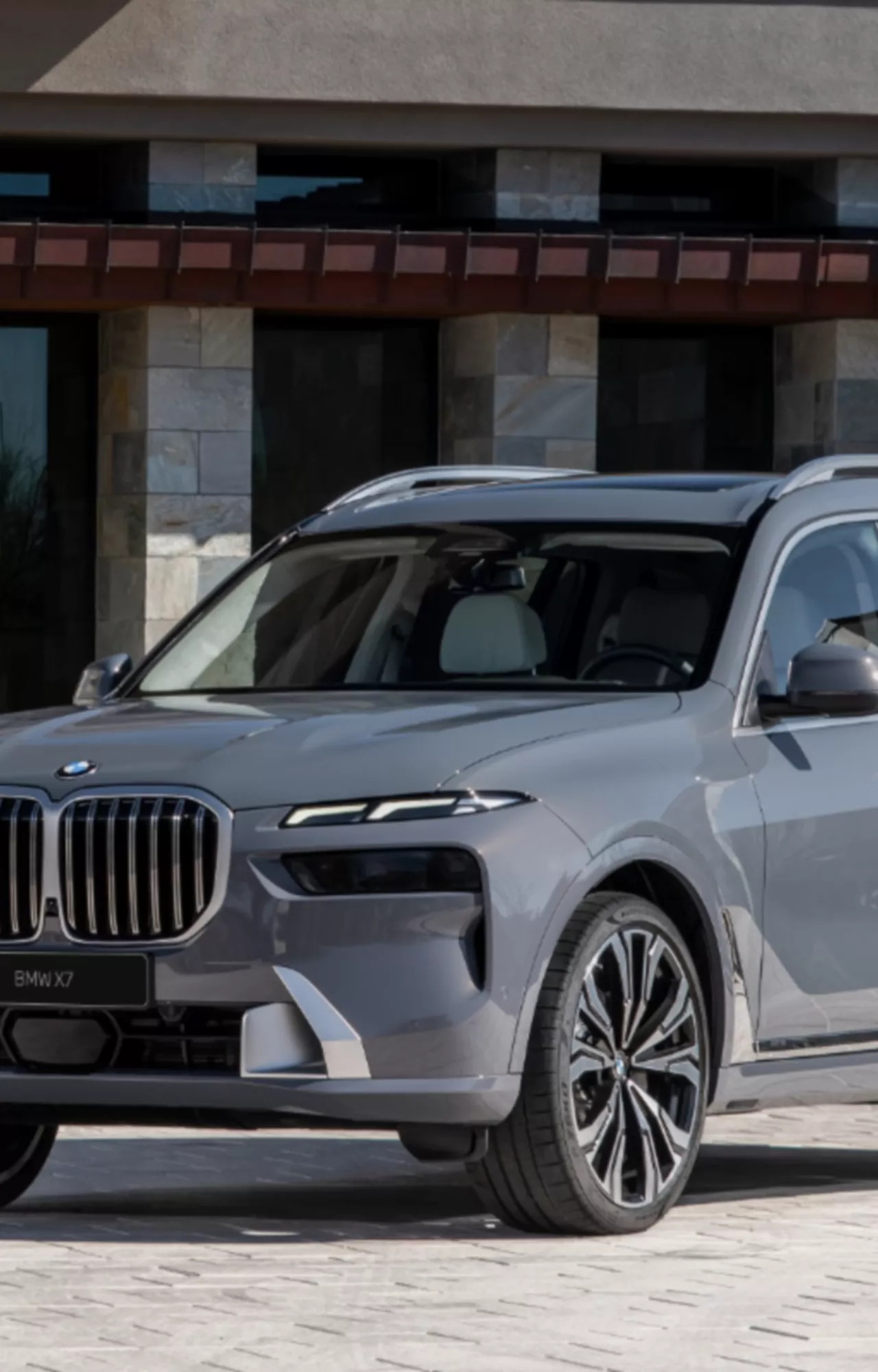 BMW X7 xDrive40i Pasiūlymo kaina 125 393 Eur.